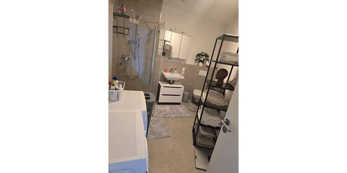 Etagenwohnung Frankfurt am Main Sachsenhausen - 2 Zimmer, 68 m&sup2;, 2.500&euro; | Angebot:25471137