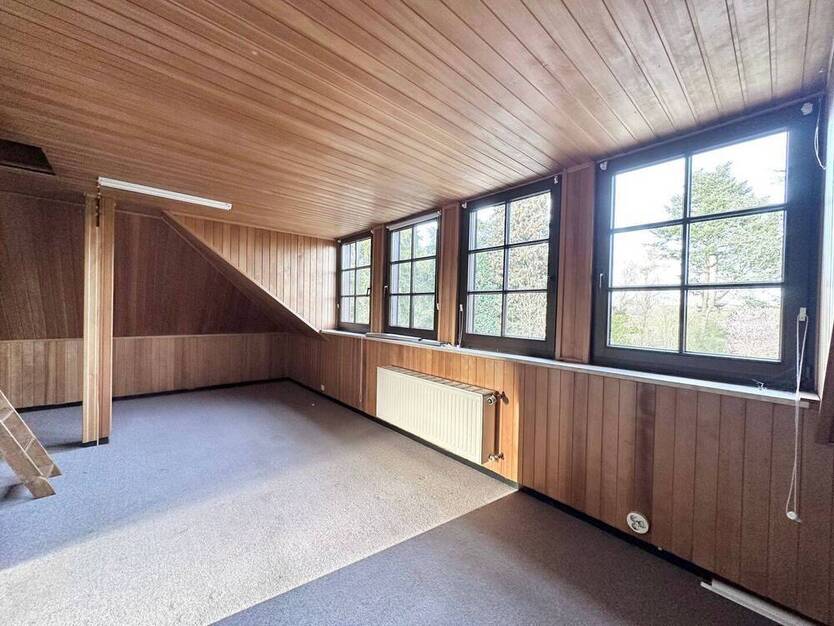 Absolute Privatsphäre, 5 Min. bis Moers! XL Süd-West-Garten auf 165 m2, 4,5 Z., 1824 m2 Grundstück.