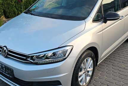VW Touran 57.100 km 24.960 € Bad-Sassendorf 59505