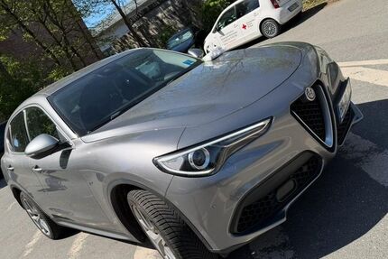 Alfa Romeo Stelvio 105.400 km 21.300 &euro; hamburg 22525