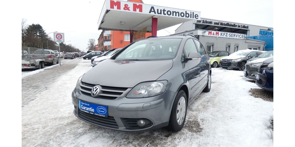 VW Golf 215.700 km 3.888 &euro; Lübeck 23554