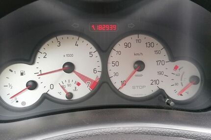 Peugeot 206 183.400 km 888 &euro; Hamburg 22307