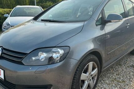 VW Golf 156.000 km 2.970 &euro; Görlitz 02828
