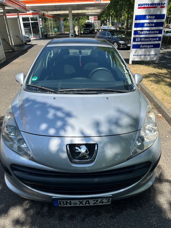 Peugeot 207 152.000 km 1.500 € Bonn 53173