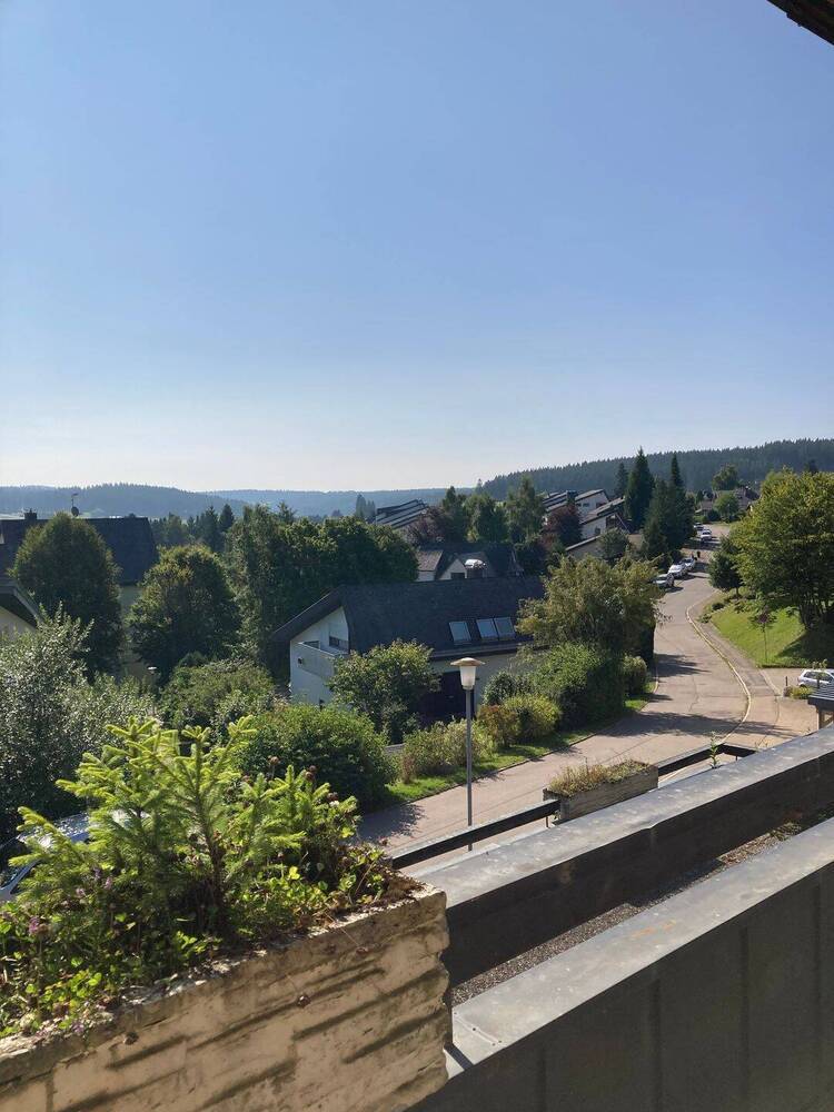 Schönwald im Schwarzwald, Großzügiges Einfamilienhaus mit EinliegerWohnung und zwei Appartements in herrlicher Aussic...