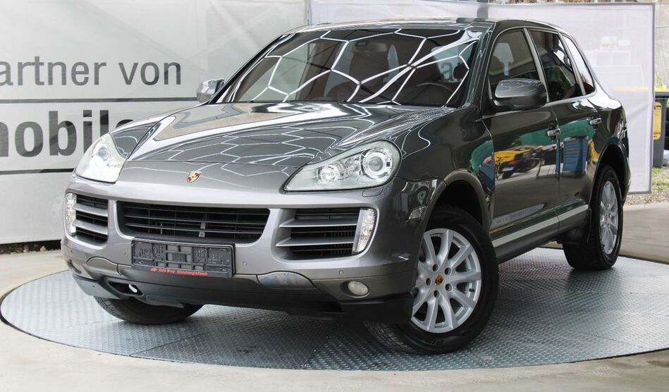 Porsche Cayenne 154.000 km 15.700 € Mönchengladbach 41066