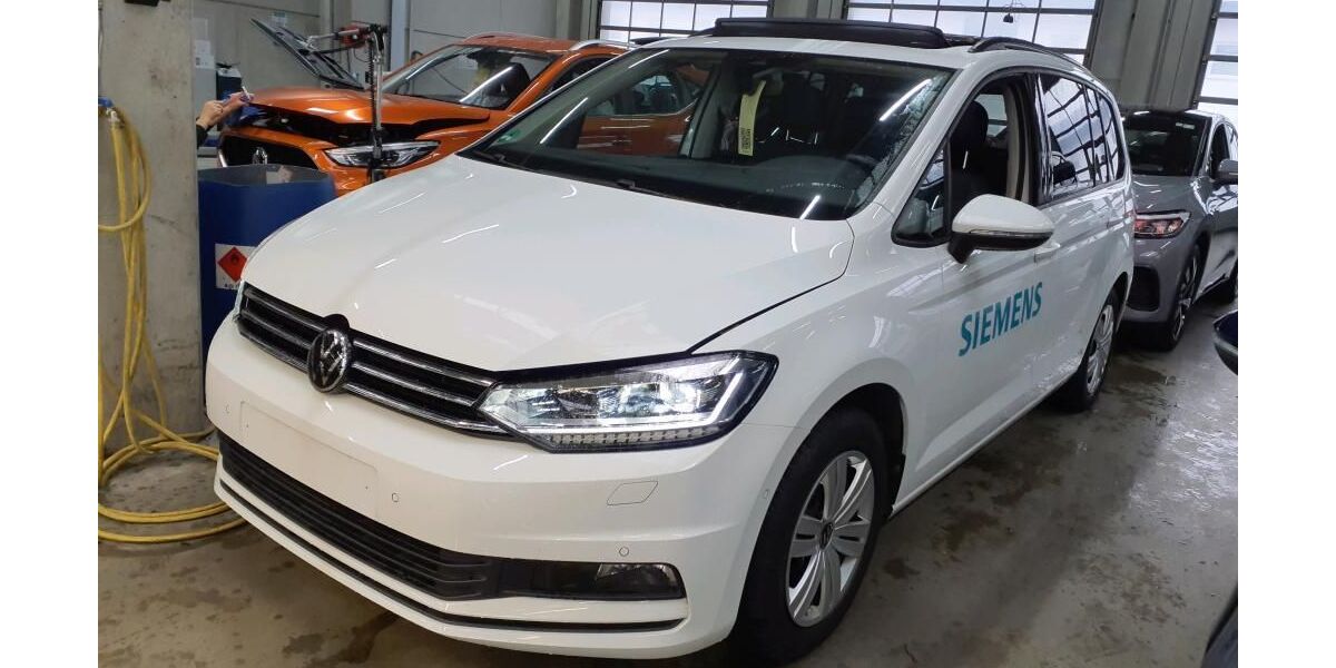 VW Touran 73.874 km 32.900 &euro; Braunschweig 38122