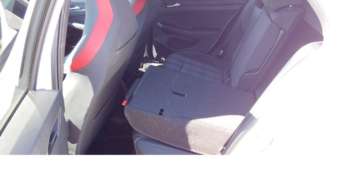 VW Golf 2.0 VIII GTI Performance TSI DSG BMT Navi 37.900 km 24.990 &euro; Vordorf 38533