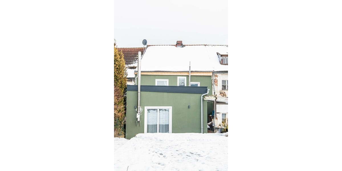 Modernisiertes Reihenmittelhaus mit Gartenidylle und großzügigem Wohnambiente - Reihenmittelhaus Rötz | Angebot:24749413