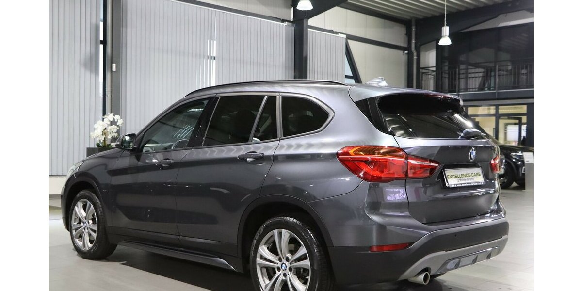 BMW X1 sDrive 18i SPORT-LINE AUTOMATIK / LED / NAVI+ 64.000 km 19.400 &euro; Hamm 59077