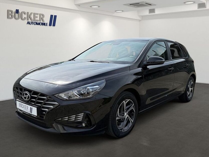 i30