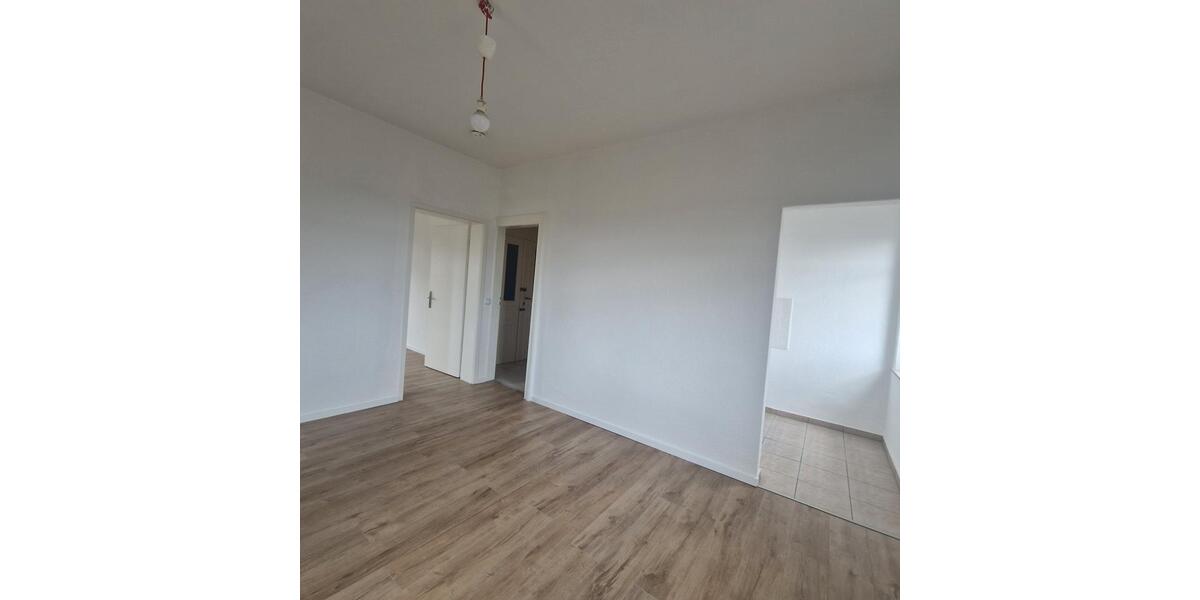 Etagenwohnung Radebeul - 2 Zimmer, 40 m&sup2;, 350&euro; | Angebot:26295096