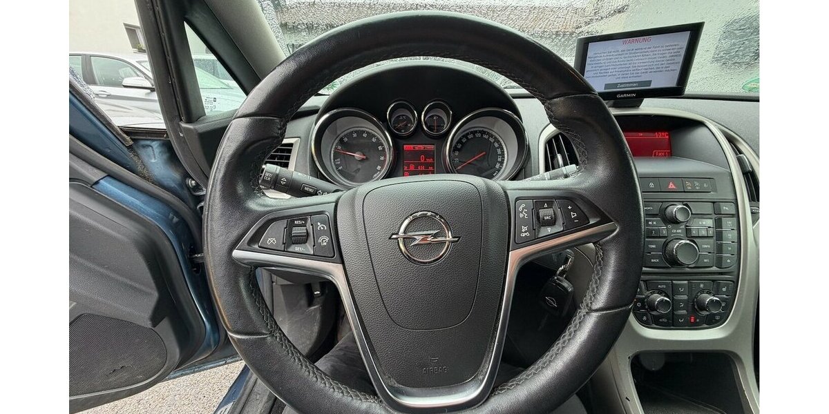 Opel Astra J 1.4 Turbo 150 Jahre 151.500 km 2.500 &euro; Neckarsulm 74172
