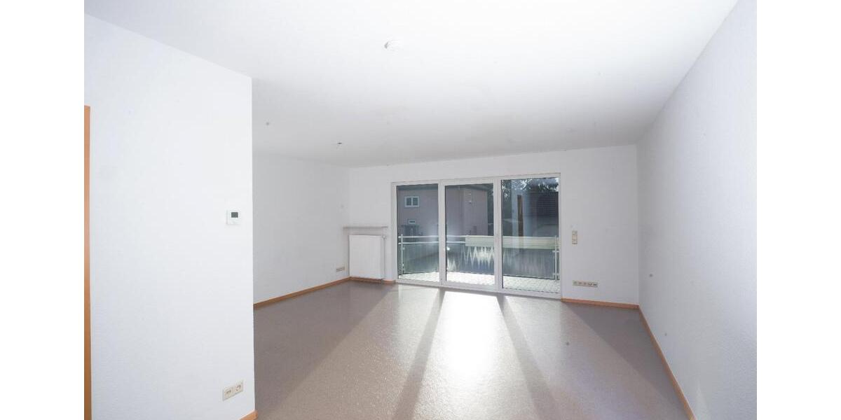 Hochparterre Saarbrücken West - 3 Zimmer, 75 m&sup2;, 179.000&euro; | Angebot:27003124