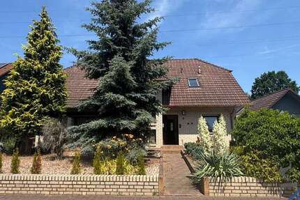 Haus Kaiserslautern / Einsiedlerhof Einsiedlerhof - 6 Zimmer, 200 m&sup2;, 3.400&euro; | Angebot:26997702