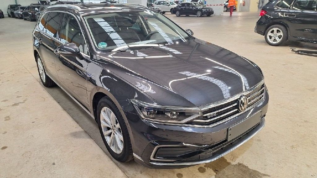 VW Passat 33.153 km 29.200 &euro; Eitorf 53783