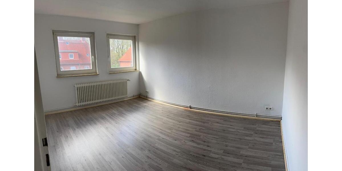 Dachgeschoßwohnung Wilhelmshaven - 2 Zimmer, 45 m&sup2;, 450&euro; | Angebot:25916802