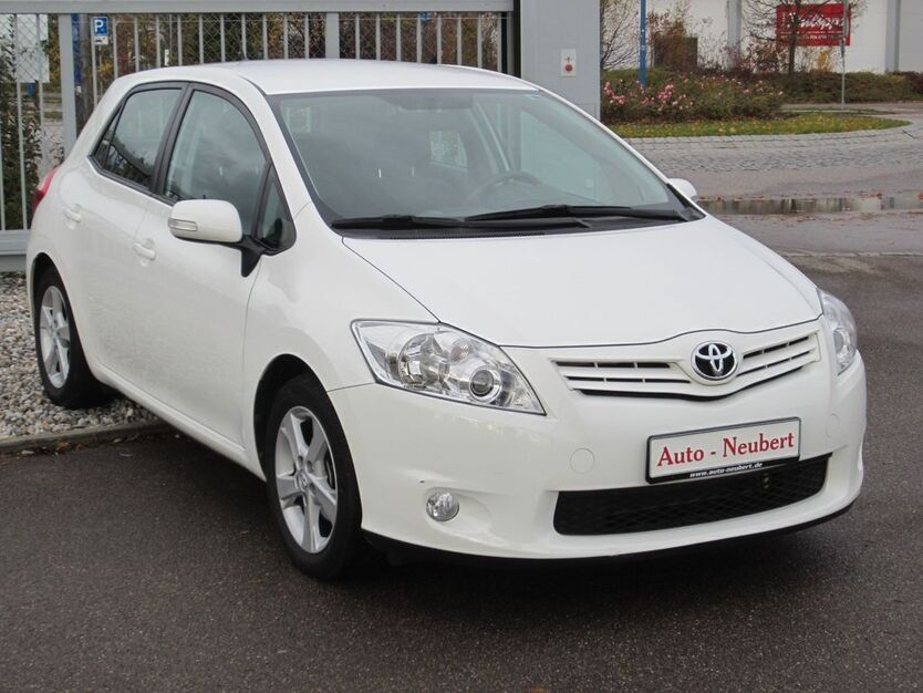 Toyota Auris 74.000 km 9.950 € Stadtbergen 86391