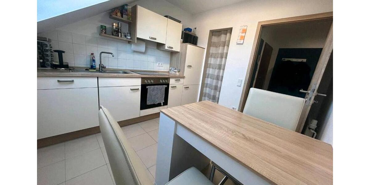 Dachgeschoßwohnung Wesendorf - 3 Zimmer, 65 m&sup2;, 700&euro; | Angebot:26057777
