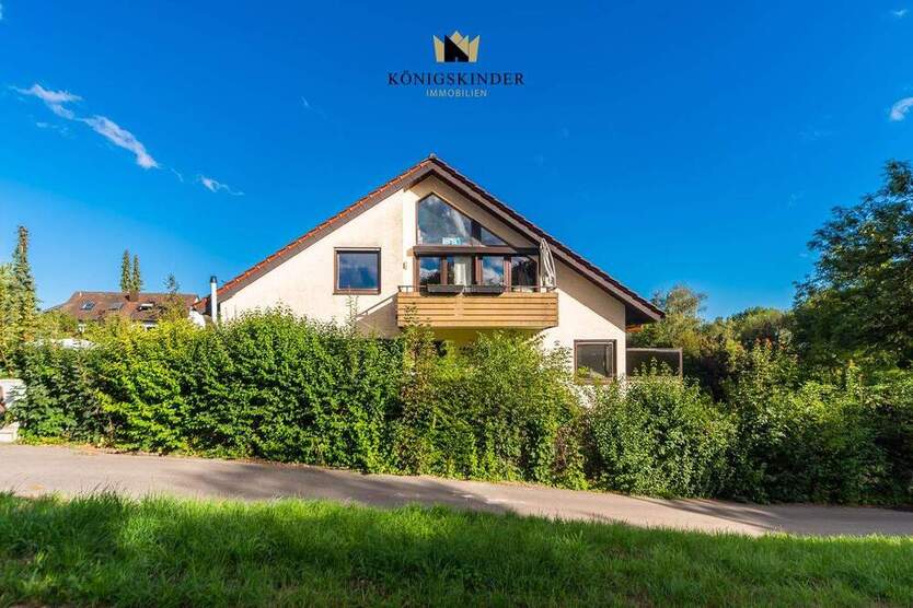 Dreifamilienhaus mit großem Grundstück und Entwicklungspotenzial 9 zimmer