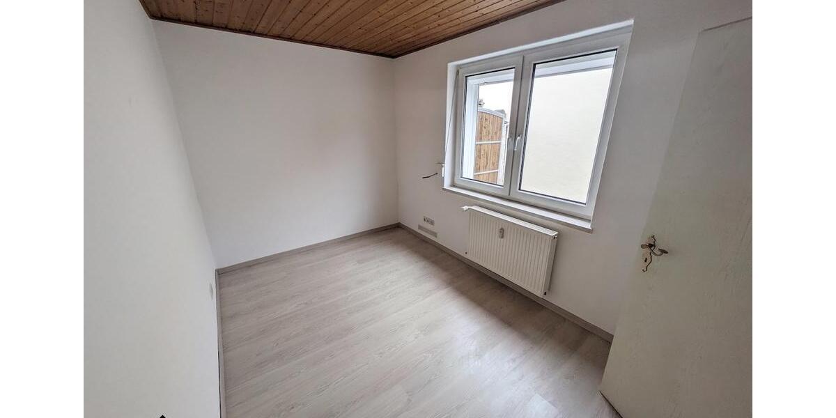Erdgeschoßwohnung Eilenburg - 4 Zimmer, 104 m&sup2;, 572&euro; | Angebot:26008192