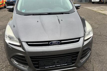 Ford Kuga 176.009 km 5.799 € Tuttlingen 78532