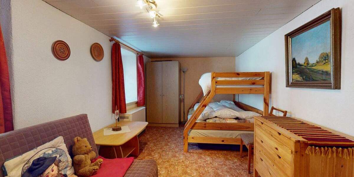 Mehrfamilienhaus, Wohnhaus Liebstadt - 5 Zimmer, 187 m&sup2;, 129.000&euro; | Angebot:25568501