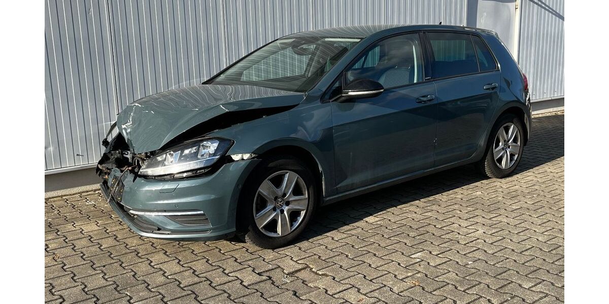 VW Golf 61.918 km 6.900 &euro; Mühlhausen bei Augsburg 86444