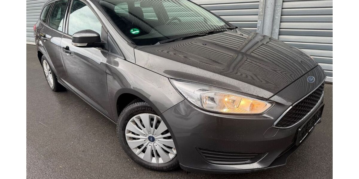 Ford Focus 84.059 km 7.599 &euro; Wuppertal 42285
