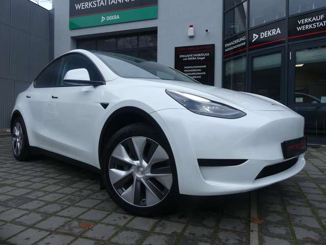 Tesla Model Y 17.765 km 34.600 &euro; Berlin 13156
