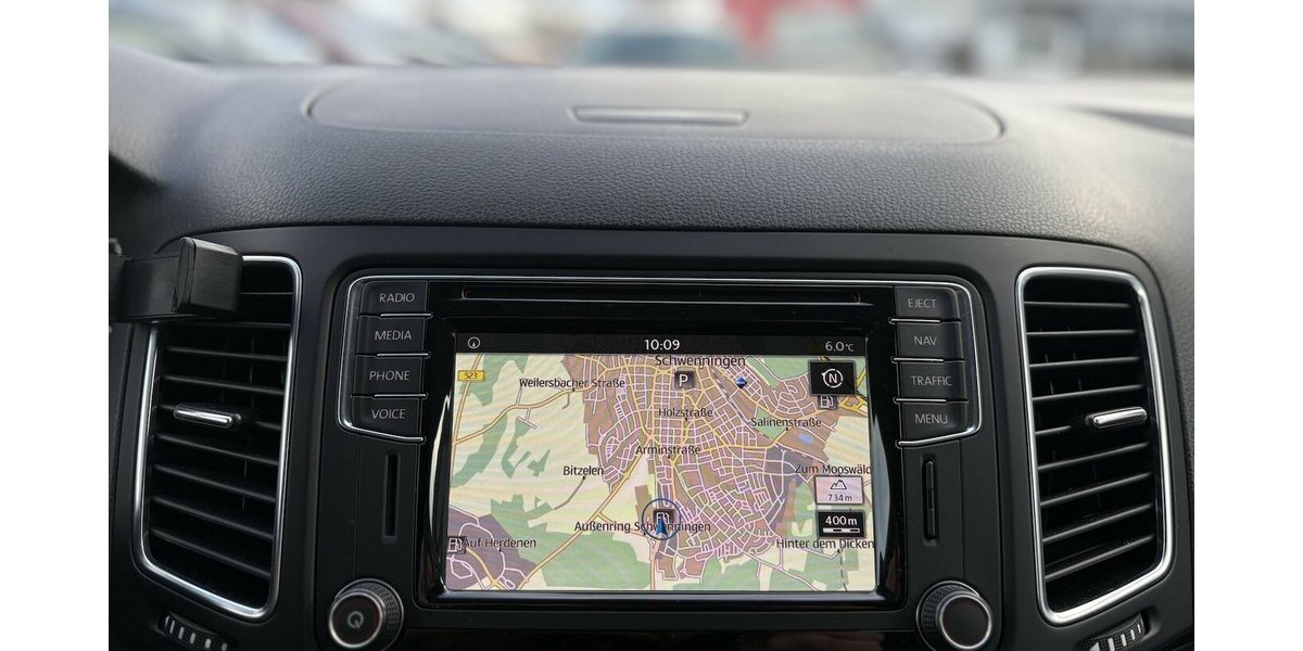 Seat Alhambra FR-Line KEYLE./KAMERA/NAVI/AHK/7-SITZER 136.143 km 17.900 &euro; Villingen-Schwenningen 78054