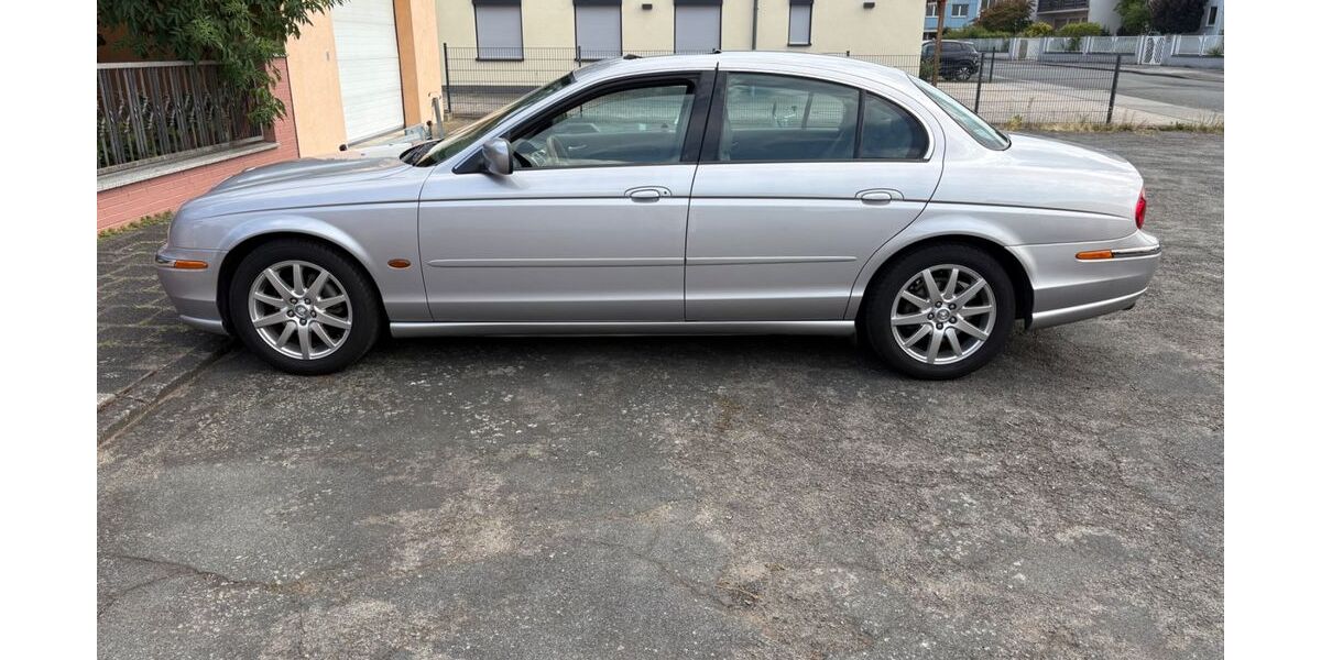 Jaguar S-Type 214.000 km 1.350 &euro; Weiterstadt 64331
