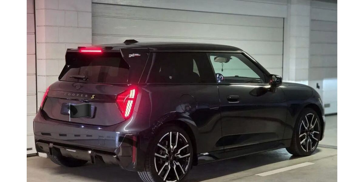 Mini John Cooper Works 1.450 km 33.900 &euro; Köln - Humboldt-Gremberg 51105