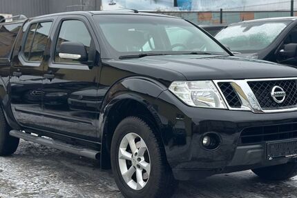 Nissan Navara 200.000 km 13.800 &euro; Berlin 14059