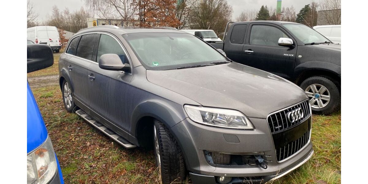 Audi Q7 320.000 km 3.990 &euro; Chemnitz 09114