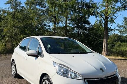 Peugeot 208 105.000 km 5.200 &euro; Sinzig 53489