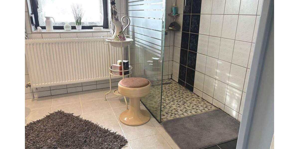 Einfamilienhaus Schwalbach Hülzweiler - 5 Zimmer, 123 m&sup2;, 129.000&euro; | Angebot:25667219