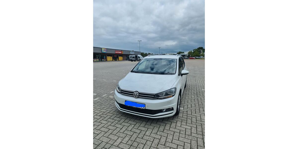 VW Touran 216.000 km 11.000 &euro; Wittmund 26409