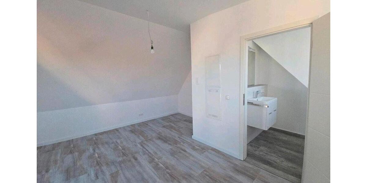 Dachgeschoßwohnung Eggolsheim - 2 Zimmer, 85 m&sup2;, 1.250&euro; | Angebot:26329493