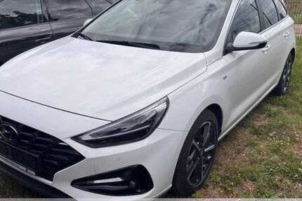 Hyundai i30 59.800 km 17.499 &euro; Oberlungwitz 09353