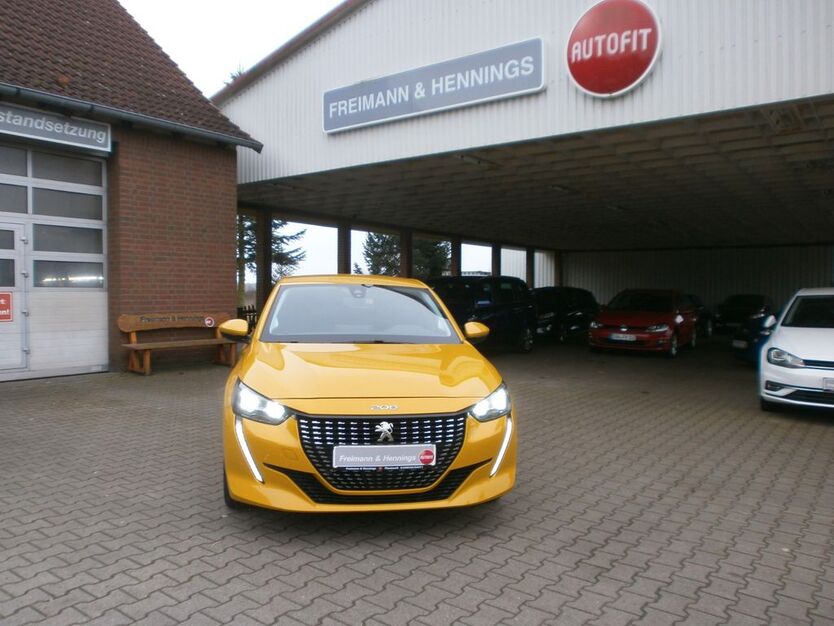 Peugeot 208 37.000 km 14.790 € Arendsee OT Fleetmark 39619