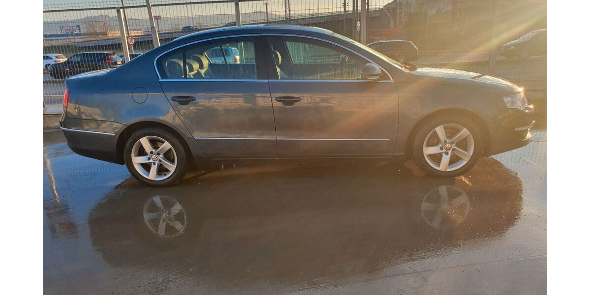 VW Passat 221.000 km 5.490 &euro; karlsruhe 76135