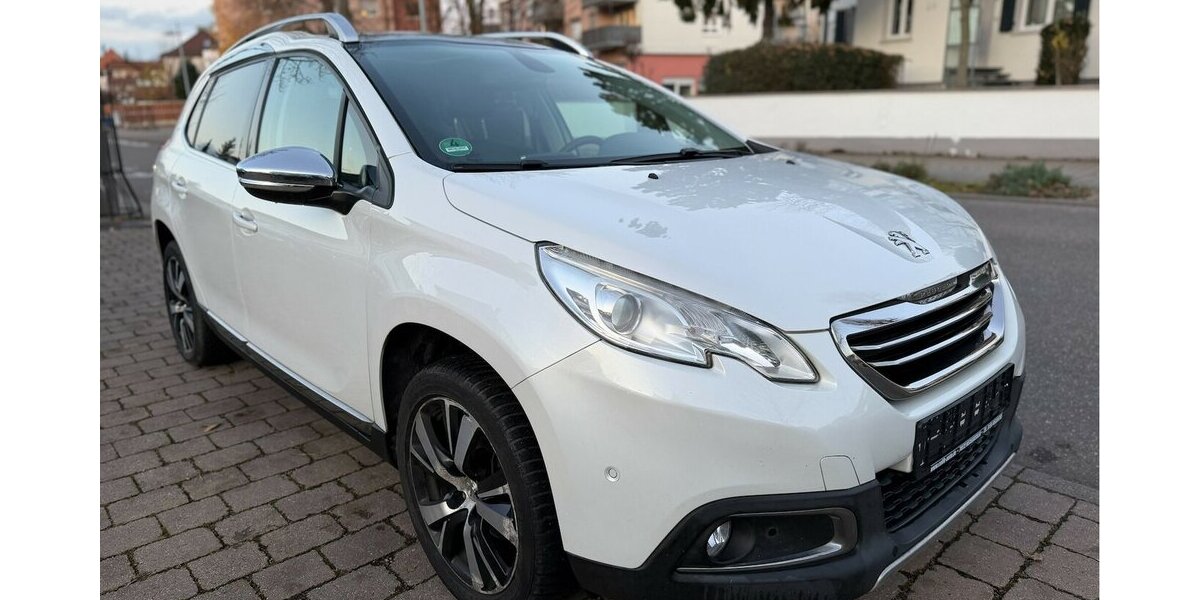 Peugeot 2008 1.2 Allure Pano Navi Leder JBL 137.000 km 7.490 € Neckarsulm 74172