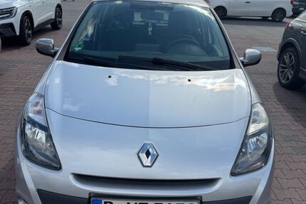 Renault Clio 115.000 km 3.200 &euro; Berlin 13585