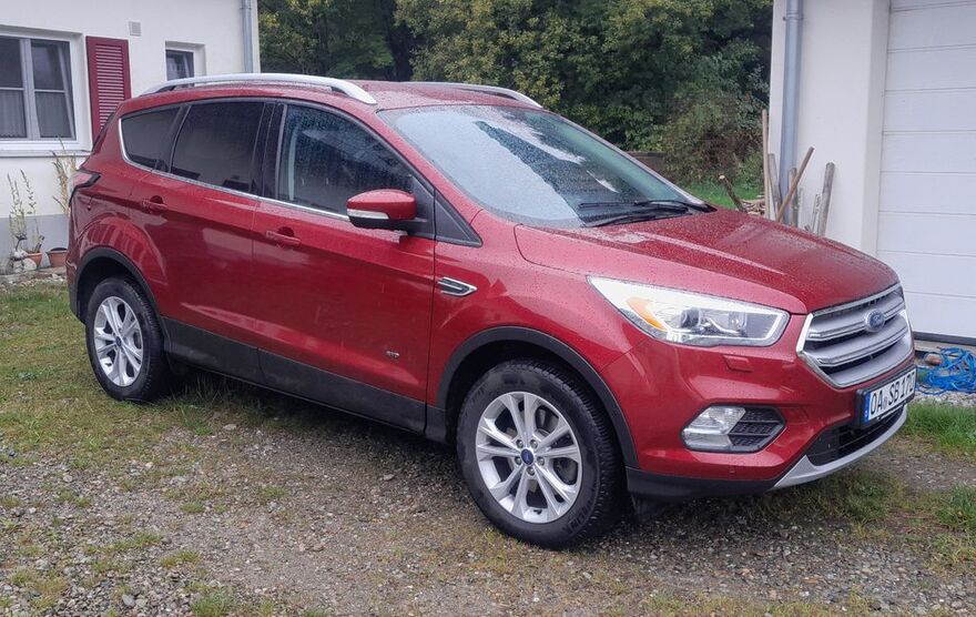 Ford Kuga 99.000 km 17.690 € Buchenberg 87474