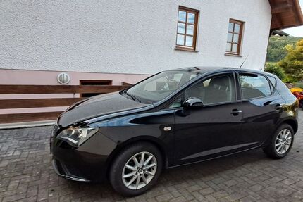 Seat Ibiza 90.000 km 8.000 &euro; Gladenbach 35075
