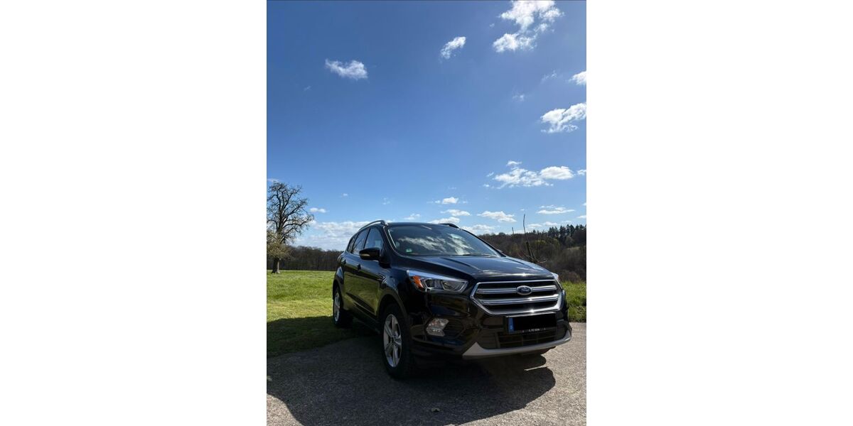 Ford Kuga 83.000 km 14.299 &euro; Overath 51491