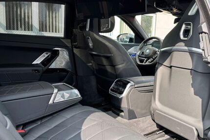 BMW i7 25.096 km 94.850 € Köln 50739