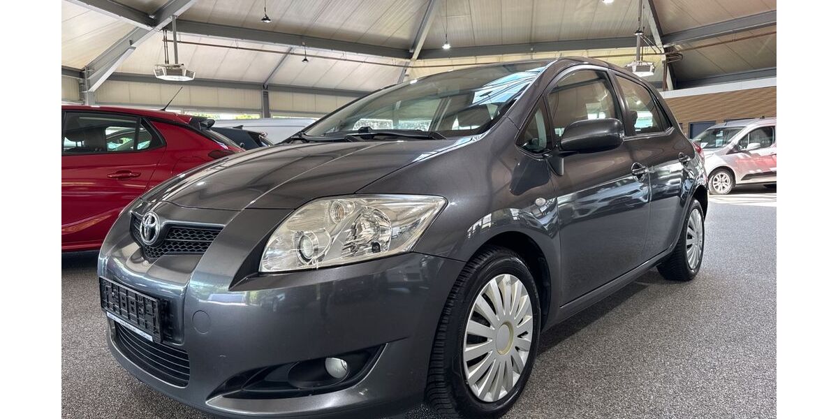 Toyota Auris 162.046 km 3.480 &euro; Troisdorf 53842