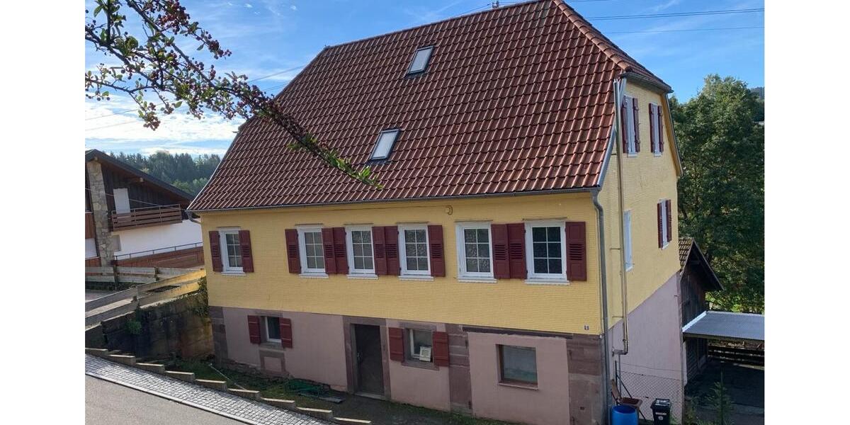 Mehrfamilienhaus, Wohnhaus Dornstetten - 9 Zimmer, 250 m&sup2;, 230.000&euro; | Angebot:26346048